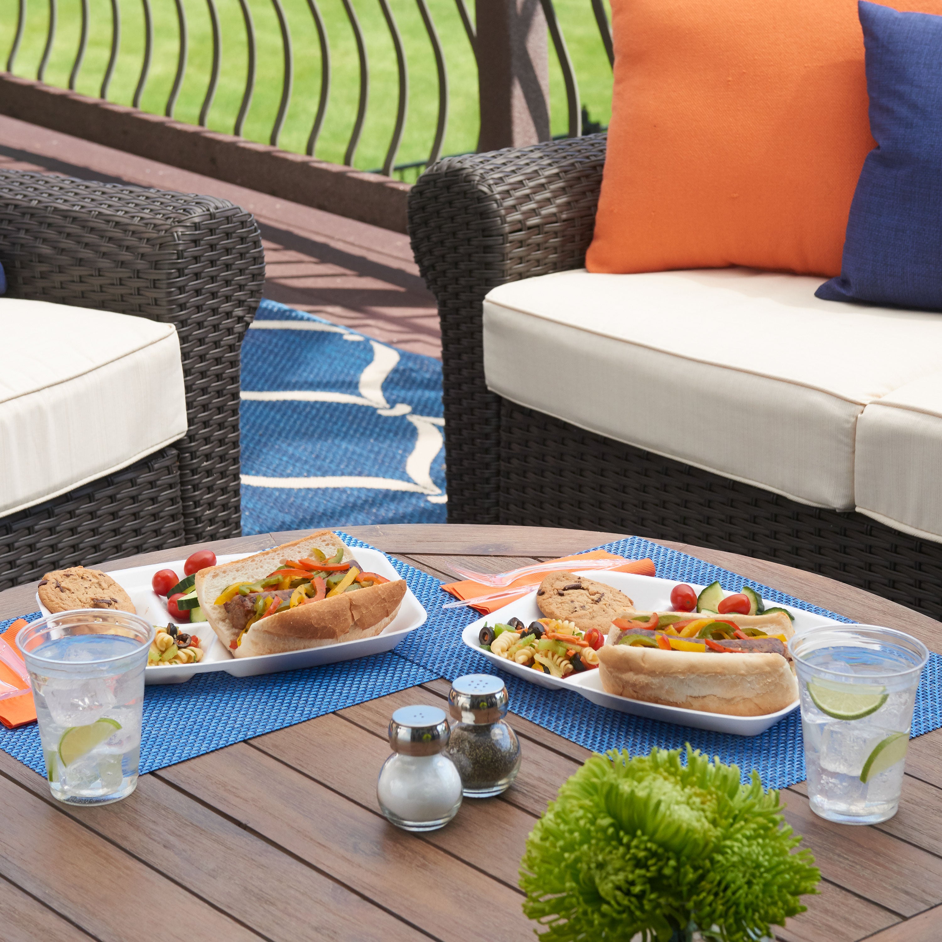 Rectangular Foam Compartment Party Plates, 40 Count